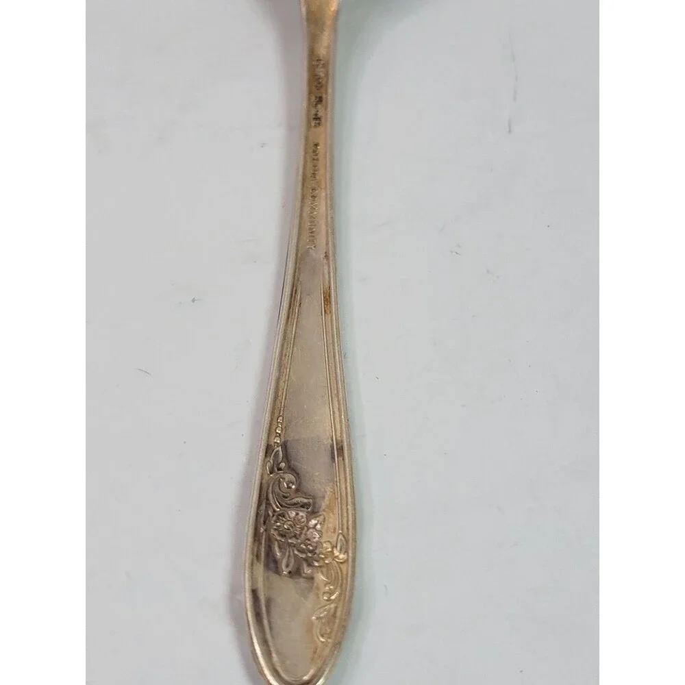 Vintage 1946 Oneida Community Tudor Plate Queen Bess II Silverplate Spoon